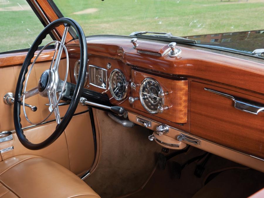 Интерьер Mercedes-Benz 220 Coupe 1954 года  (фото 19 из 19)